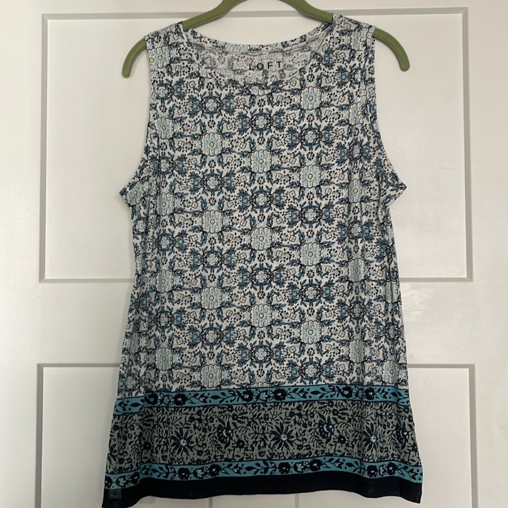 NWOT. Loft sleeveless tunic